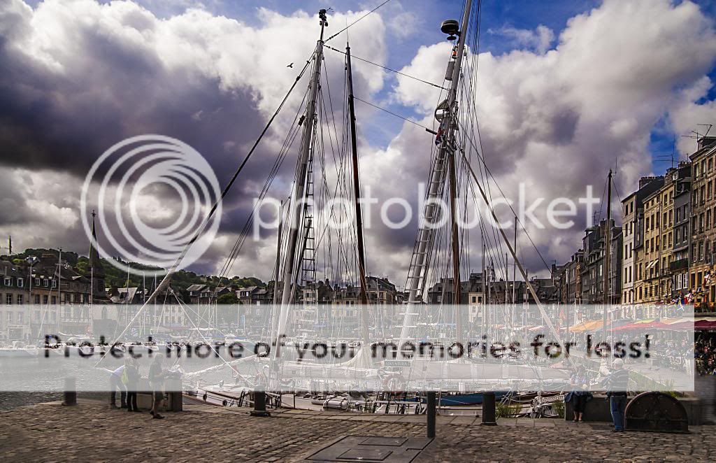 IMAGE: http://i335.photobucket.com/albums/m465/Beaner242/Canon%20Photos/Honfleur.jpg